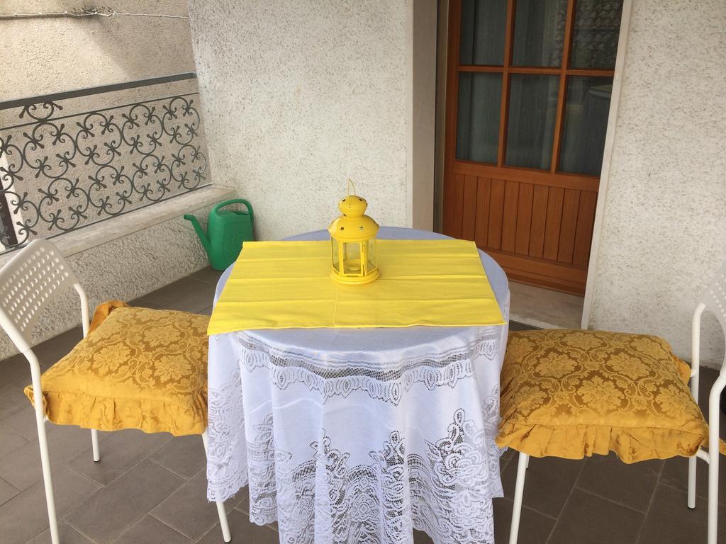 B&B Soleluna Massa Fiscaglia Exterior photo